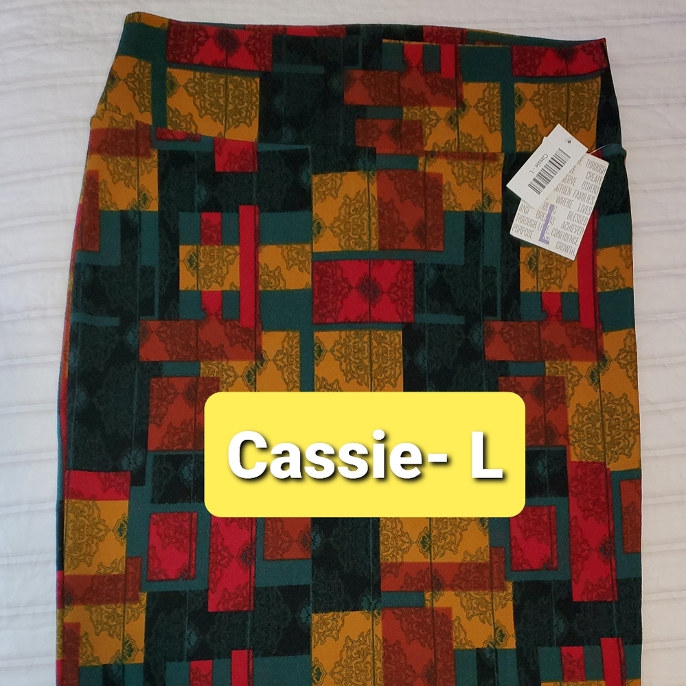Lularoe- Cassie LG